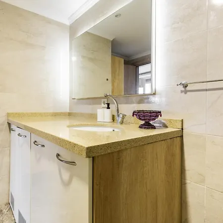 Modern And Central Flat In Nisantasi