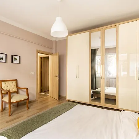 Modern And Central Flat In Nisantasi